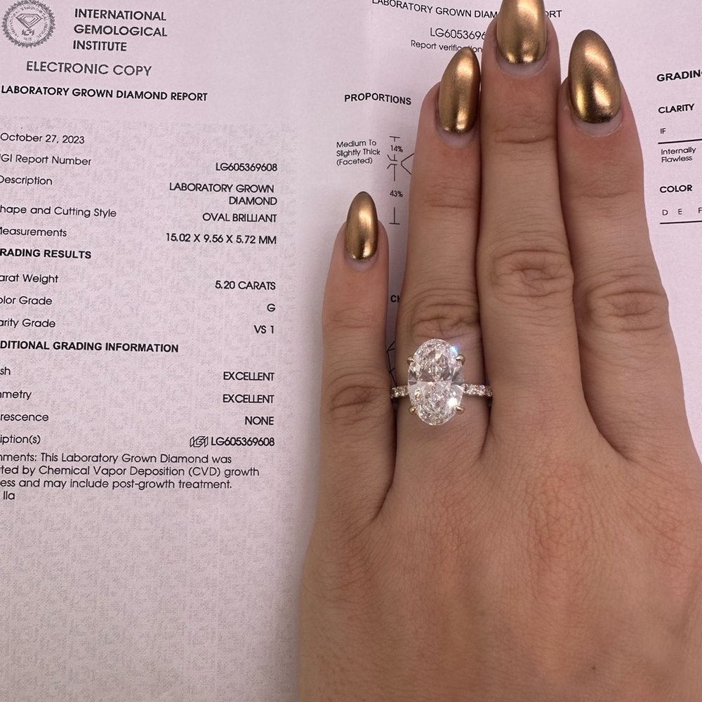 5.20 carat g vs1 oval diamond engagement ring pavé band yellow gold - Picture 3 of 10